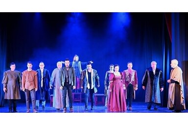A temerini Jáccunk trupp látványos előadásában elevenedett meg a Rómeó és Júlia című musical (Fotó: Varga Zoltán)