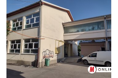 Az érdeklődők még felkereshetik kérdéseikkel az iskolát (Balázs Andrea felvétele)