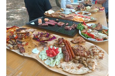A grill tálak (Fotó: Kazinczy Paszterkó Diana)