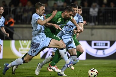 Marco Rossi szövetségi kapitány Böde Dániel (zöldben) kulcsszerepét emelte ki a Paksnál (Fotó: MTI)