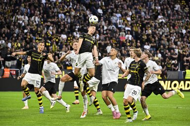 Dino Beširović (középen) is betalált a Győr kapujába (Fotó: Beta/AP)