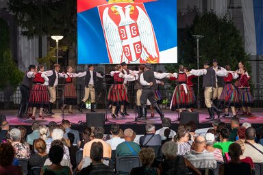 Az óbecsei Petőfi Sándor Magyar Kultúrkör Kiscimbora táncegyüttese (Fotó: Jusztin László)