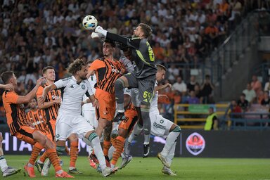 Bartolomej Dragowski, a Panathinaikos kapusa hősiesen helytállt (Fotó: facebook.com/fcshakhtar)