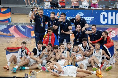 A szerb korosztályos válogatott játéka ugyan hullámzott, de végül mégis magabiztosan nyerte a döntőt (Fotó: facebook.com/KSSrbije) A szerb korosztályos válogatott játéka ugyan hullámzott, de végül mégis magabiztosan nyerte a döntőt (Fotó: facebook.com/KSSrbije)
