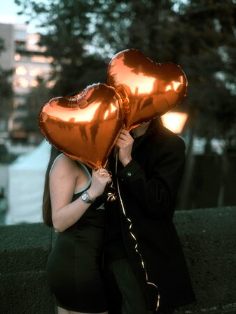 Ami a reklámban olyan csillogónak, rózsaszínnek, könnyűnek tűnik, a valóságban elérhetetlennek is bizonyulhat (Fotó: Pexels) Ami a reklámban olyan csillogónak, rózsaszínnek, könnyűnek tűnik, a valóságban elérhetetlennek is bizonyulhat (Fotó: Pexels)