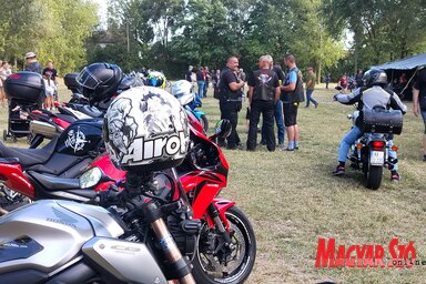 Motoros találkozó és családi nap Topolyán