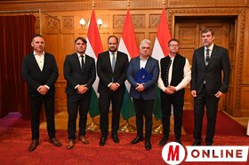 A Kallós Zoltán Külhoni Magyarságért Díj ünnepélyes átadása az Országházban