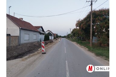 Adán a Halász József utcában kezdődött meg az útfelújítás újabb szakasza (Csincsik Zsolt felvétele)