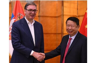 Az államfő kijelentette, hogy megerősítették az együttműködés folytatását az ipar további fejlesztése, új munkahelyek teremtése érdekében (Fotó: Screenshot/buducnostsrbijeav/Instagram)