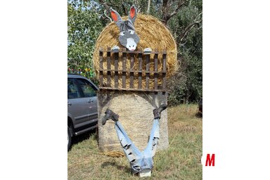 Ki itt belépsz… A rendezvény bejáratában egy árulkodó installáció várta a látogatókat (Benedek Miklós felvétele)