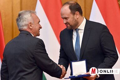 A Kallós Zoltán Külhoni Magyarságért Díj az egész szerémségi magyarságé (Fotó: Ótos András felvétele)