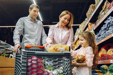 Egyesek már látják bizonyos termékek olcsóbbá válását, mások szerint még nem tapasztalható a változás (Fotó: Pexels)