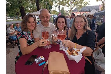 Igényes koncertekkel, hangulatos világítással, ízletes italokkal és sajtokkal csábított az idén is a Borutca (Fotó: Kazinczy Paszterkó Diana)