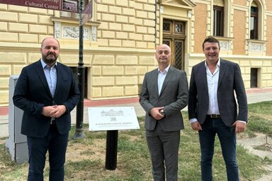 A tartományi kormány felvétele