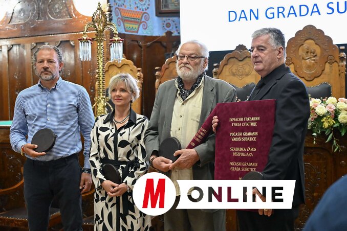 A díjazottak a városnapi díszülésen (Molnár Edvárd felvétele) A díjazottak a városnapi díszülésen (Molnár Edvárd felvétele)