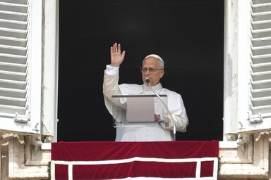 Tavaly májusi megválasztásakor a 69 éves Robert Prevost lett a legfiatalabb pápa 1978 óta (Fotó: Beta/AP)