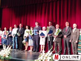 A városnapi díszülésen átadták a Pro Urbe díjakat Topolyán