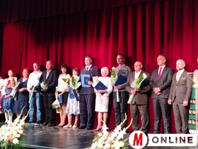 A városnapi díszülésen átadták a Pro Urbe díjakat Topolyán