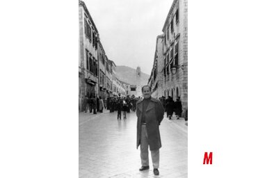 Németh István Dubrovnik híres főutcáján, a Stradunon – a felvétel a nyolcvanas években készült (Dávid Csilla archív felvétele)