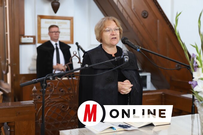 Nagy Erika lelkésznő igét hirdet (Fotó: Lakatos János felvétele)