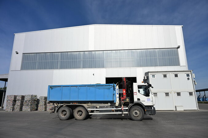 A cég hét önkormányzat területéről gyűjti össze a kommunális hulladékot / Fotó: Molnár Edvárd