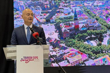 (A tartományi kormány felvétele)