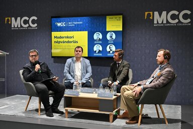 A migrációról tartott panelbeszélgetés résztvevői /Fotó: Molnár Edvárd