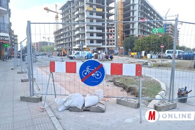 A Pál pátriárka sugárút mentén húzódó kerékpárösvényt is lezárták (Fotó: Ótos András felvétele)