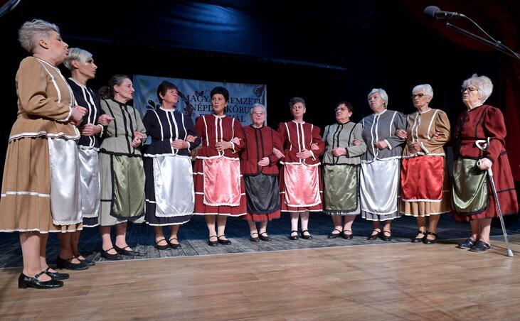 A 30. évét ünneplő Csalogány asszonykórus