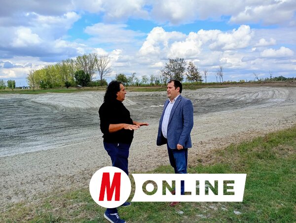 A munkálatokat Fejsztámer Róbert, Magyarkanizsa község polgármestere is megtekintette (Fotó: Bajić Jenei Klementina felvétele)