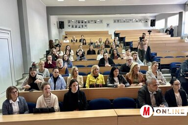 Az idén 69 elsőévessel kezdődött el a tanév Nagykikindán (Fotó: Vidács Hajnalka)