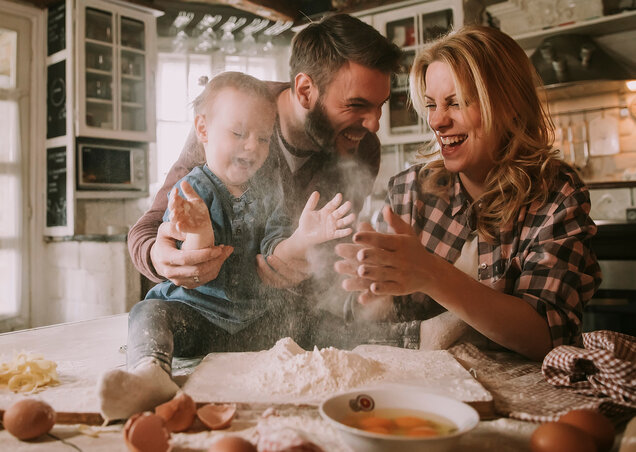 A frissen sült ételek illata és a lassan telt pillanatok teszik a konyhát a hétköznapok örömteli helyszínévé (Fotó: Pixabay)