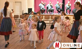 Táncház a Fokos zenekarral az újvidéki Petőfi Sándor MMK-ban (Ótos András felvétele)