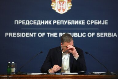 A megkérdezett polgárok közel kétharmada az előrehozott választásokban látja a kiutat a válságból (Fotó: Beta)