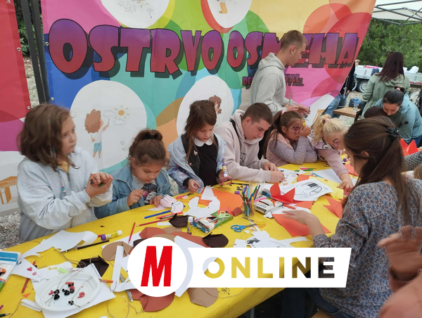 A legkisebbek a Mosolysziget gyermekprogramjain szórakozhattak (Fotó: Kancsár Izabella felvétele)