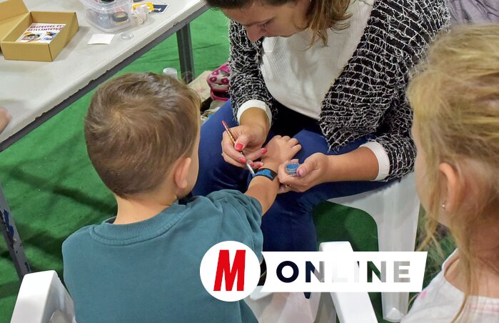 A csillámtetkót minden kisgyermek nagyon szereti (Gergely Árpád felvétele)