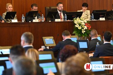 Napirenden a költségvetés módosításának javaslata. (Fotó: Ótos András)