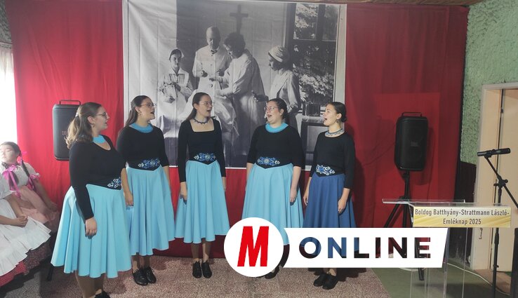 A Tiszácska leánykar törökkanizsai dalokat adott elő (Fotó: Horváth Attila)