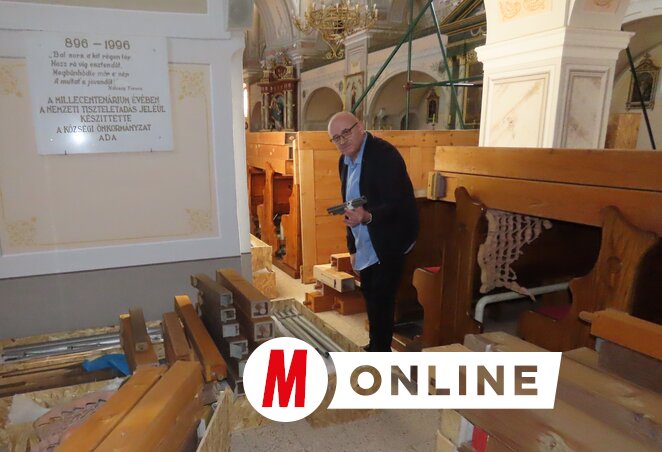 Parohijski sveštenik pokazuje svirale koje su rastavljene i pripremljene za transport (fotografija Žolta Činčika)