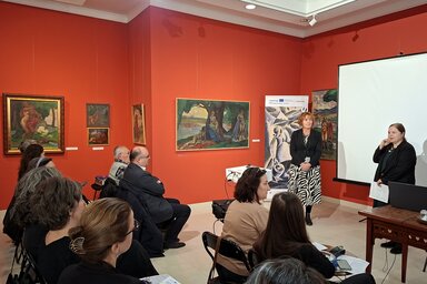 Dr. Ninkov K. Olga köszönti a megjelenteket/Fotó: Molnár Edvárd