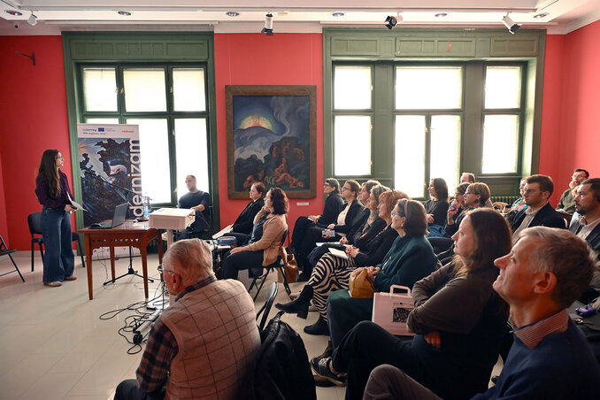 Kucor Tamara egy különleges Pechán-festményről tartott előadást