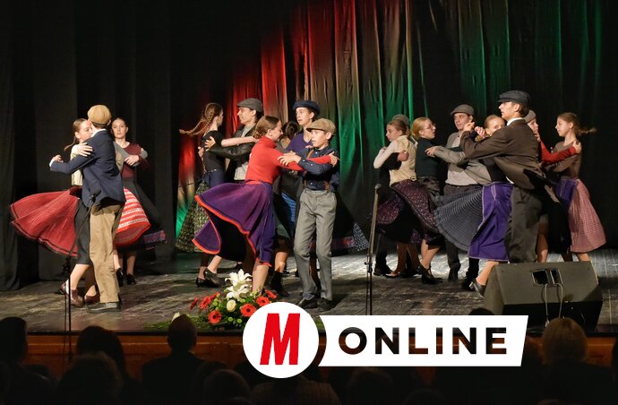 A Szikra tánccsoport megrendítő előadással adózott az évfordulónak (Fotó: Gergely Árpád felvétele)