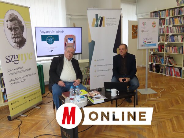 Lőrincze Péter és dr. Balázs Géza a könyvtárban megtartott beszélgetésen