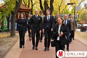 Megemlékezés a Szabadság madara szobornál palicson és közös főhajtás Szabadkán