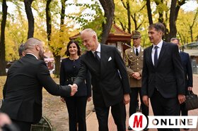 Megemlékezés a Szabadság madara szobornál palicson és közös főhajtás Szabadkán