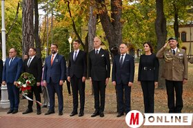 Megemlékezés a Szabadság madara szobornál palicson és közös főhajtás Szabadkán