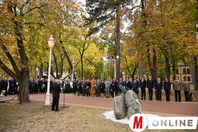 Megemlékezés a Szabadság madara szobornál palicson és közös főhajtás Szabadkán
