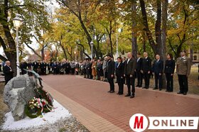 Megemlékezés a Szabadság madara szobornál palicson és közös főhajtás Szabadkán