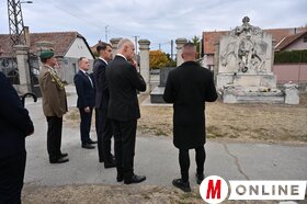 Megemlékezés a Szabadság madara szobornál palicson és közös főhajtás Szabadkán