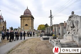 Megemlékezés a Szabadság madara szobornál palicson és közös főhajtás Szabadkán